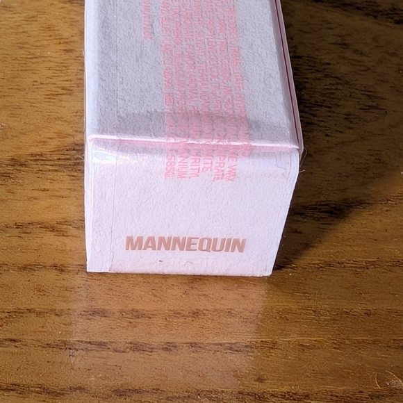 Jeffree Star Supreme Gloss Mannequin - Picture 6 of 8